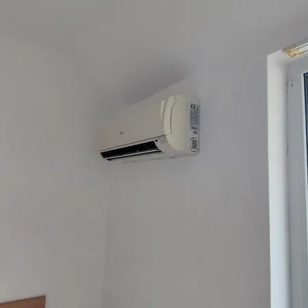 Apartment уютен с паркинг и басейн Sunny Beach